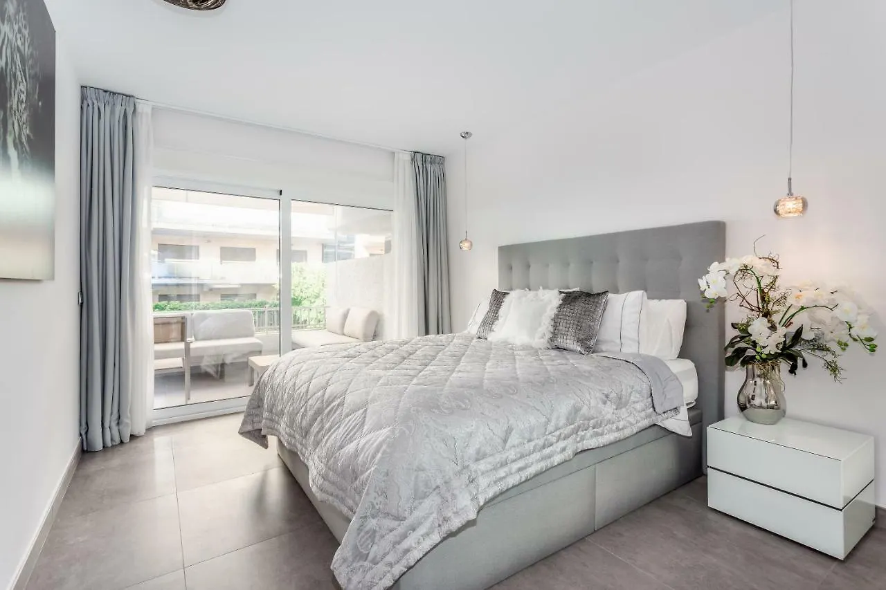 By Riva - Designer 1 Bedroom Apartment In The Centre Of Marbella